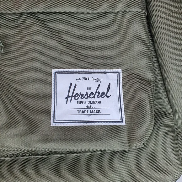 Herschel Classic™ Backpack - 26L - Picture 8 of 8